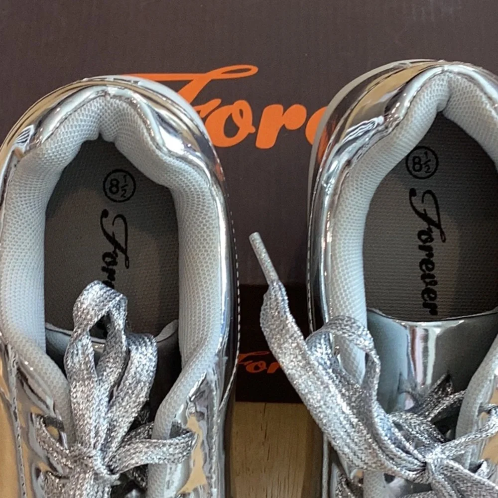 Forever Shiney Silver Shoes, Rubber soles, Size 8.5, NWT - Picture 6 of 6